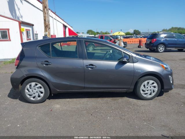 JTDKDTB39F1108433 Toyota Prius C One