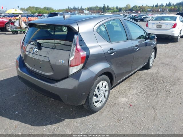 JTDKDTB39F1108433 Toyota Prius C One