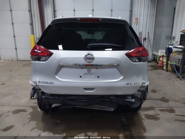 Nissan ROGUE SV 2018 5N1AT2MV8JC709302 Image 17