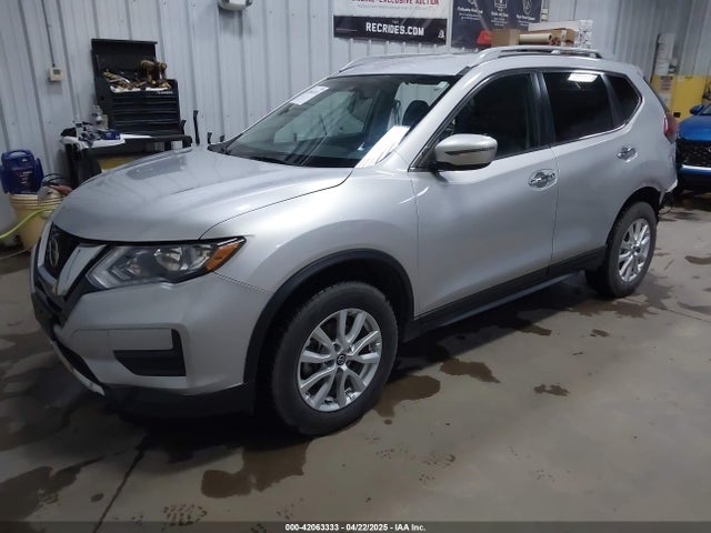 Nissan ROGUE SV 2018 5N1AT2MV8JC709302 Image 2