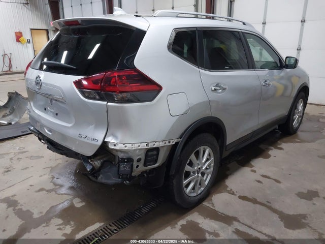 Nissan ROGUE SV 2018 5N1AT2MV8JC709302 Image 4