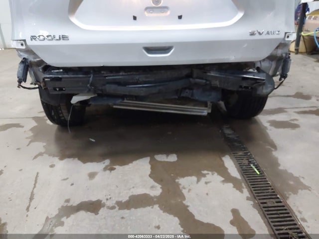 Nissan ROGUE SV 2018 5N1AT2MV8JC709302 Image 6