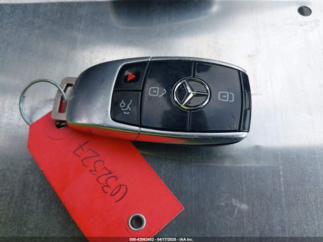 WDDZF4KB1HA128626 Mercedes-Benz E 300 4matic