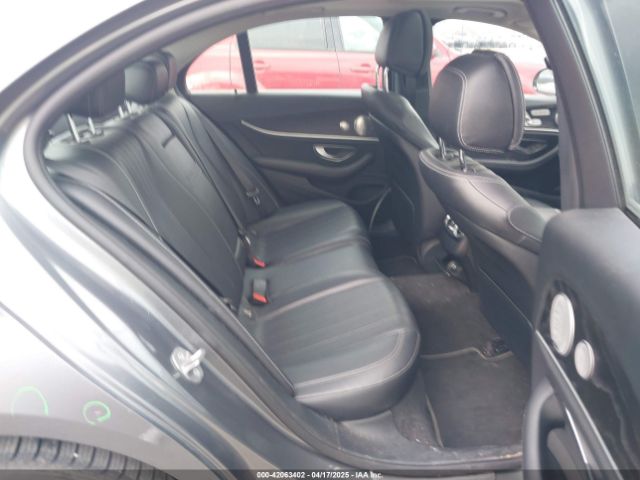 WDDZF4KB1HA128626 Mercedes-Benz E 300 4matic