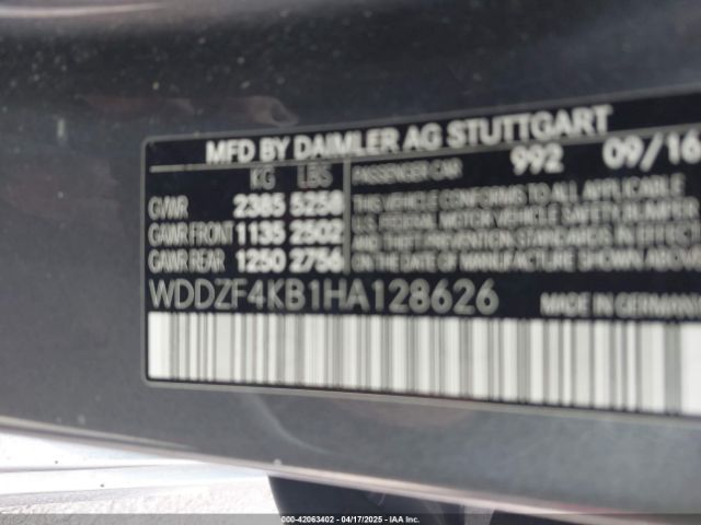 WDDZF4KB1HA128626 Mercedes-Benz E 300 4matic