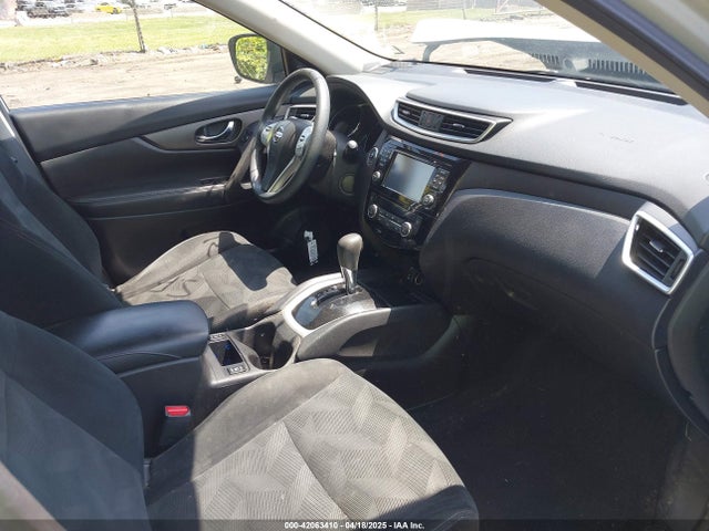 5N1AT2MK3FC754502 Nissan ROGUE SV