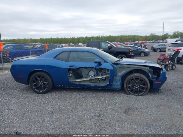 2C3CDZAG8NH205736 Dodge Challenger Sxt