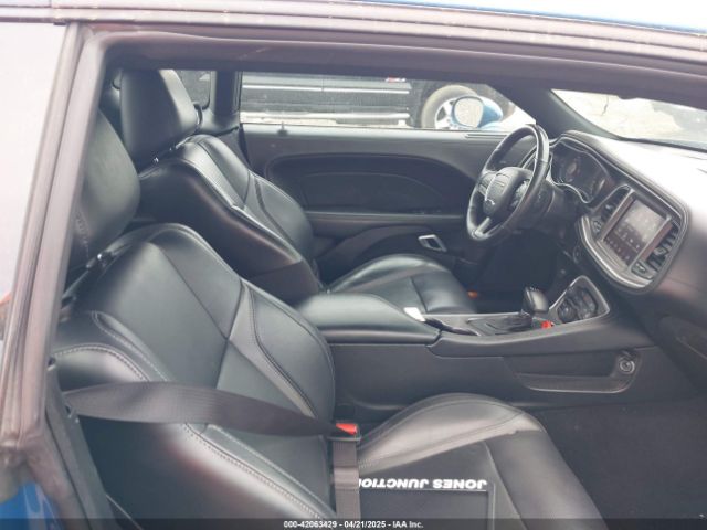2C3CDZAG8NH205736 Dodge Challenger Sxt