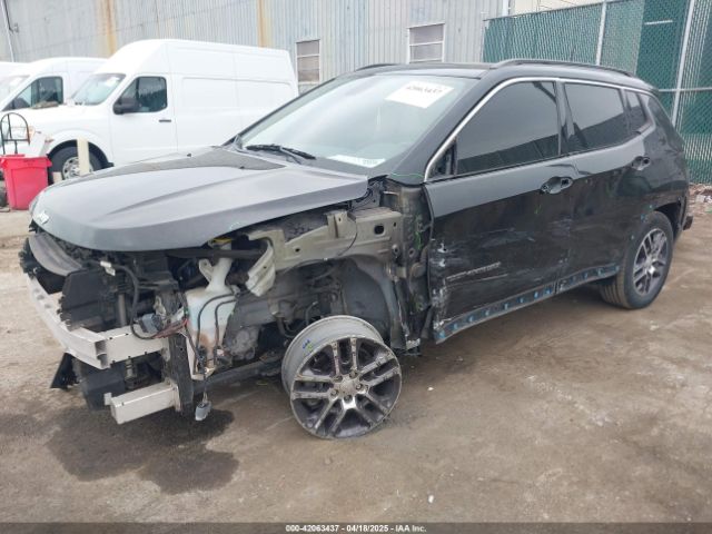 3C4NJCBB7JT285996 Jeep Compass Latitude Fwd