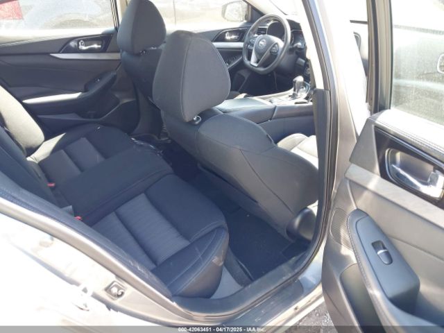 1N4AA6AP3HC416740 Nissan Maxima 3.5 S