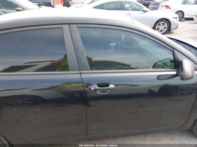 3KPA24AB4JE067005 KIA RIO LX
