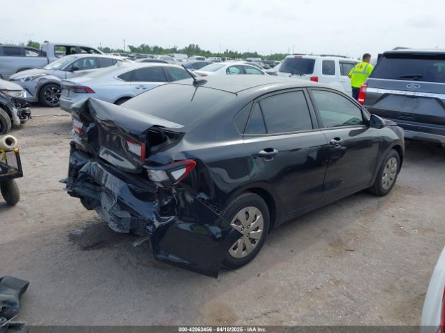 3KPA24AB4JE067005 KIA RIO LX
