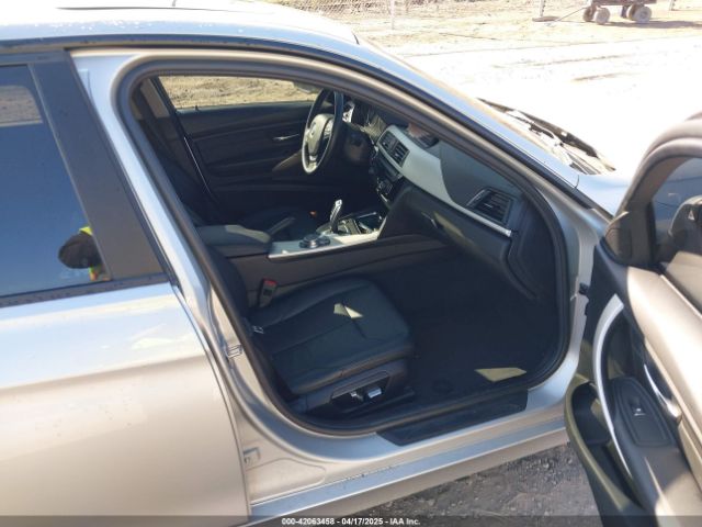 WBA8A3C5XJA492974 BMW 320i Xdrive