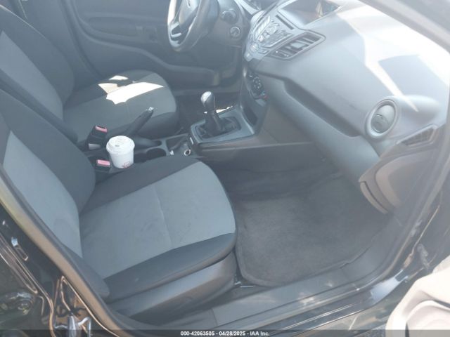 3FADP4TJ6GM129933 Ford FIESTA S