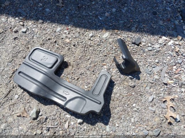 2T1BURHEXFC458080 Toyota Corolla S Plus