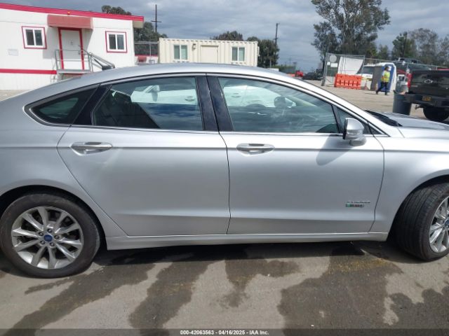 3FA6P0PU9HR275379 Ford Fusion Energi Se Luxury