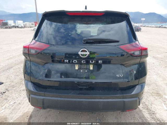 5N1BT3BA7RC671227 Nissan Rogue Sv Fwd