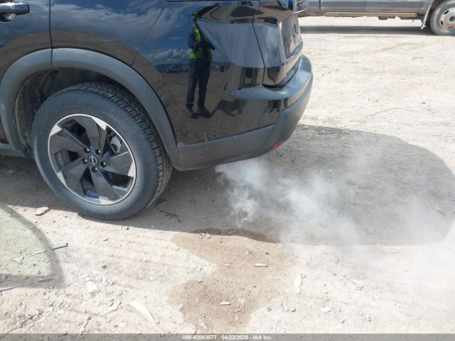 5N1BT3BA7RC671227 Nissan Rogue Sv Fwd