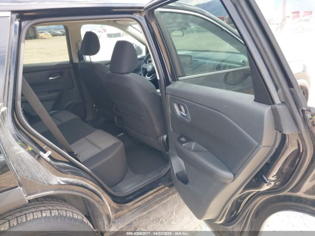 5N1BT3BA7RC671227 Nissan Rogue Sv Fwd