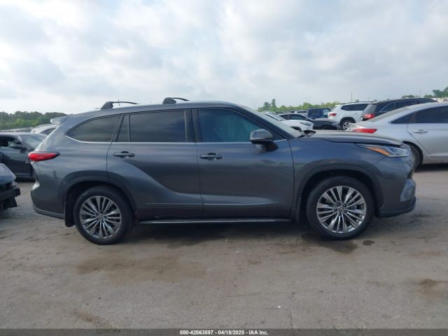 5TDFZRAH4LS024733 Toyota Highlander Platinum