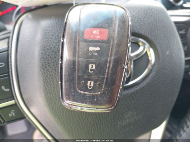 4T1B61HK0JU050082 Toyota CAMRY XSE