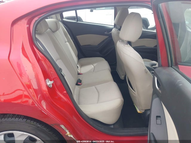 3MZBM1U73FM194360 Mazda Mazda3 I Sport