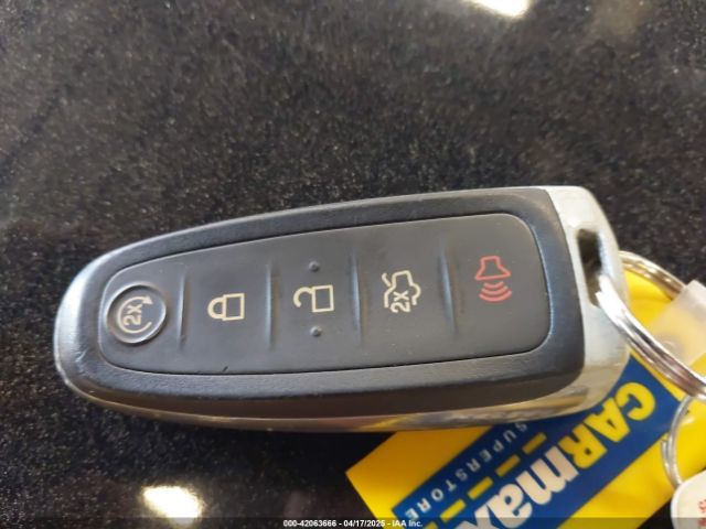 1FMCU9JX9GUB63309 Ford Escape Titanium