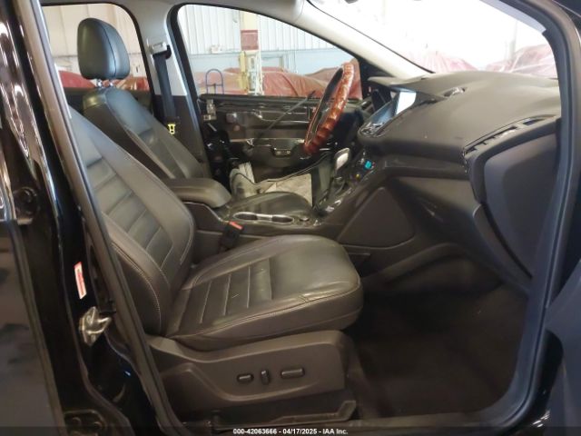 1FMCU9JX9GUB63309 Ford Escape Titanium