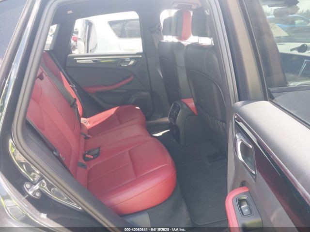 WP1AA2A5XPLB02680 Porsche Macan T
