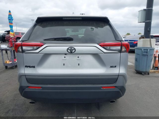 2T3C1RFV4RC282994 Toyota Rav4 Xle Premium