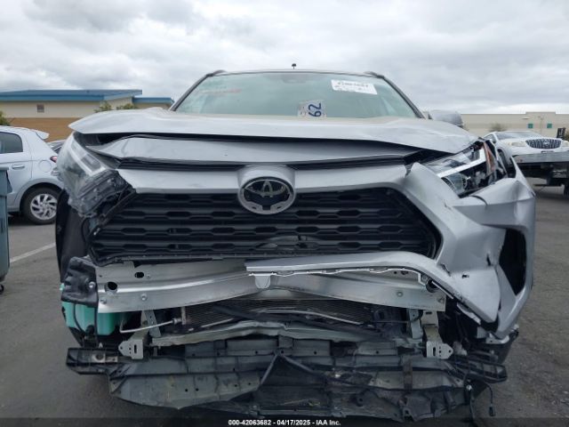 2T3C1RFV4RC282994 Toyota Rav4 Xle Premium