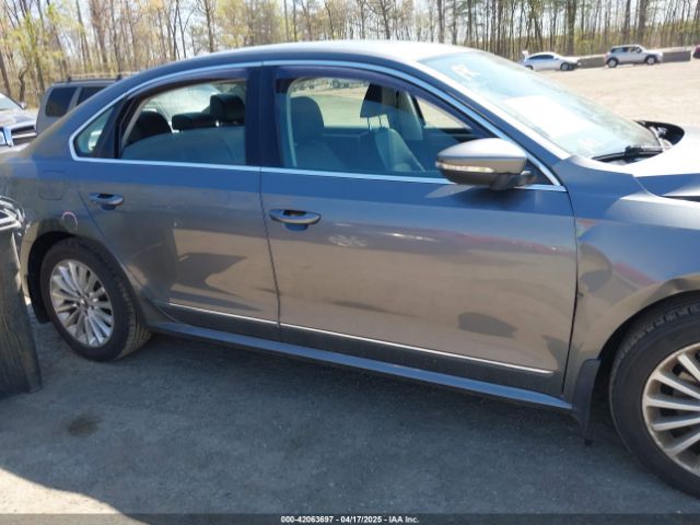 1VWBT7A35GC066325 Volkswagen Passat 1.8t Se
