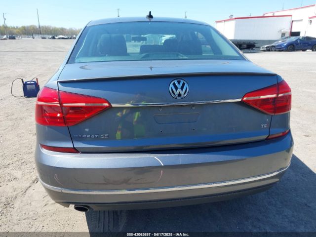 1VWBT7A35GC066325 Volkswagen Passat 1.8t Se
