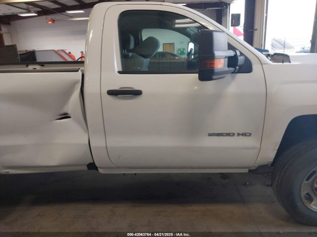 1GC0CUEGXHZ300303 Chevrolet Silverado 2500hd Wt