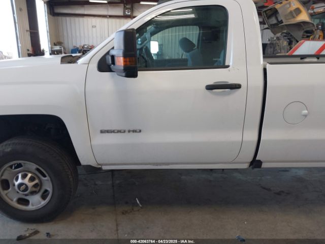 1GC0CUEGXHZ300303 Chevrolet Silverado 2500hd Wt