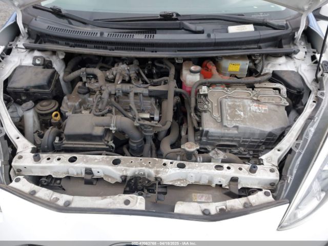 JTDKDTB33J1613019 Toyota Prius C Two