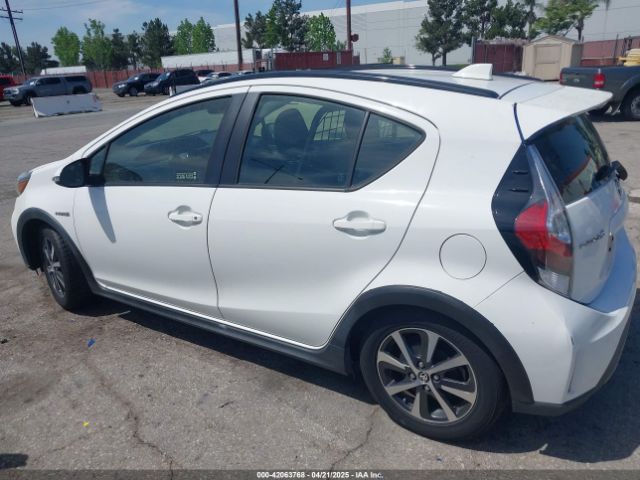 JTDKDTB33J1613019 Toyota Prius C Two