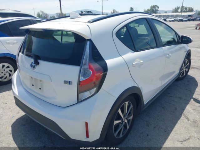 JTDKDTB33J1613019 Toyota Prius C Two