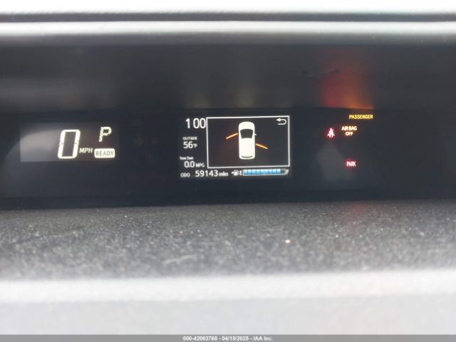 JTDKDTB33J1613019 Toyota Prius C Two