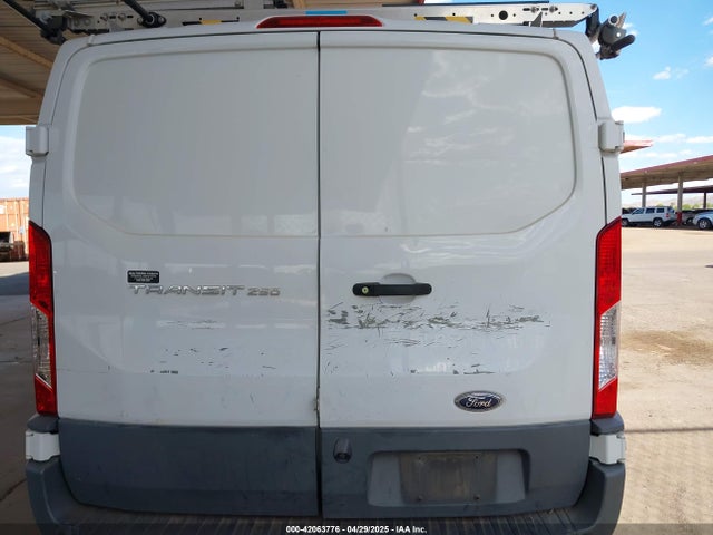 1FTYR1YM7JKB53325 Ford Transit-250