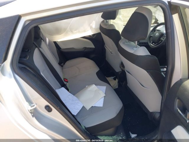 JTDL9RFU7K3005280 Toyota Prius Le