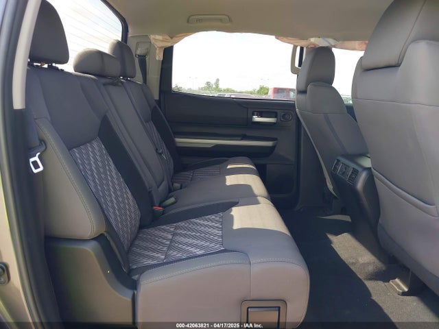 5TFDW5F14KX844601 Toyota Tundra Sr5 5.7l V8