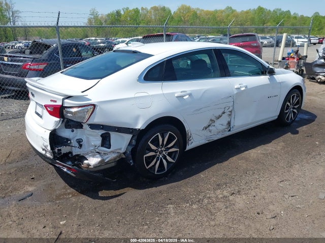 1G1ZG5ST4RF137453 Chevrolet Malibu Fwd Rs