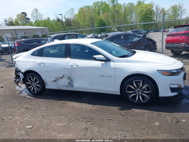 1G1ZG5ST4RF137453 Chevrolet Malibu Fwd Rs