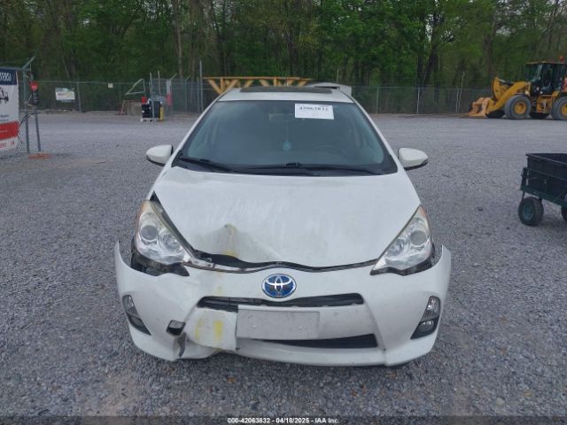 JTDKDTB3XE1065493 Toyota Prius C Four