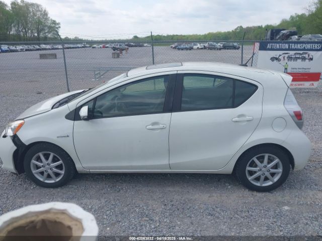 JTDKDTB3XE1065493 Toyota Prius C Four