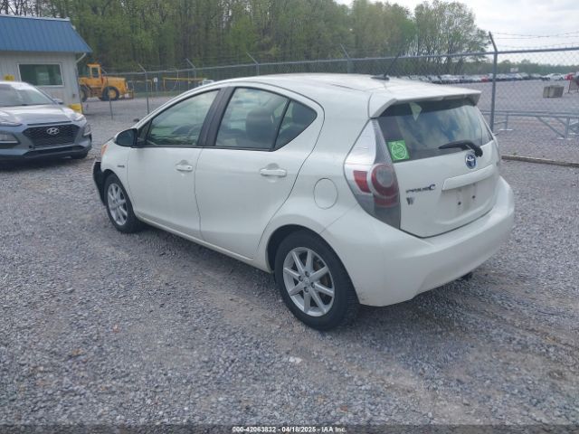 JTDKDTB3XE1065493 Toyota Prius C Four