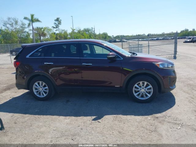 5XYPGDA39KG576807 KIA Sorento 2.4l Lx
