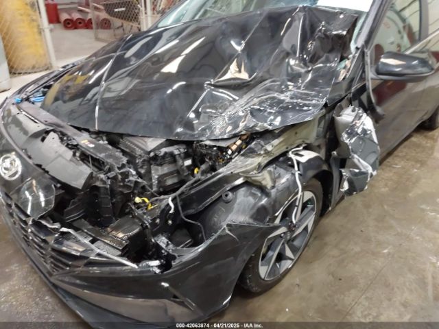 5NPLP4AG3PH114597 Hyundai Elantra Limited
