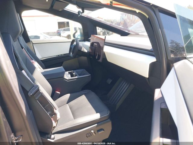 7G2CEHED2RA019151 Tesla Cybertruck All-wheel Drive